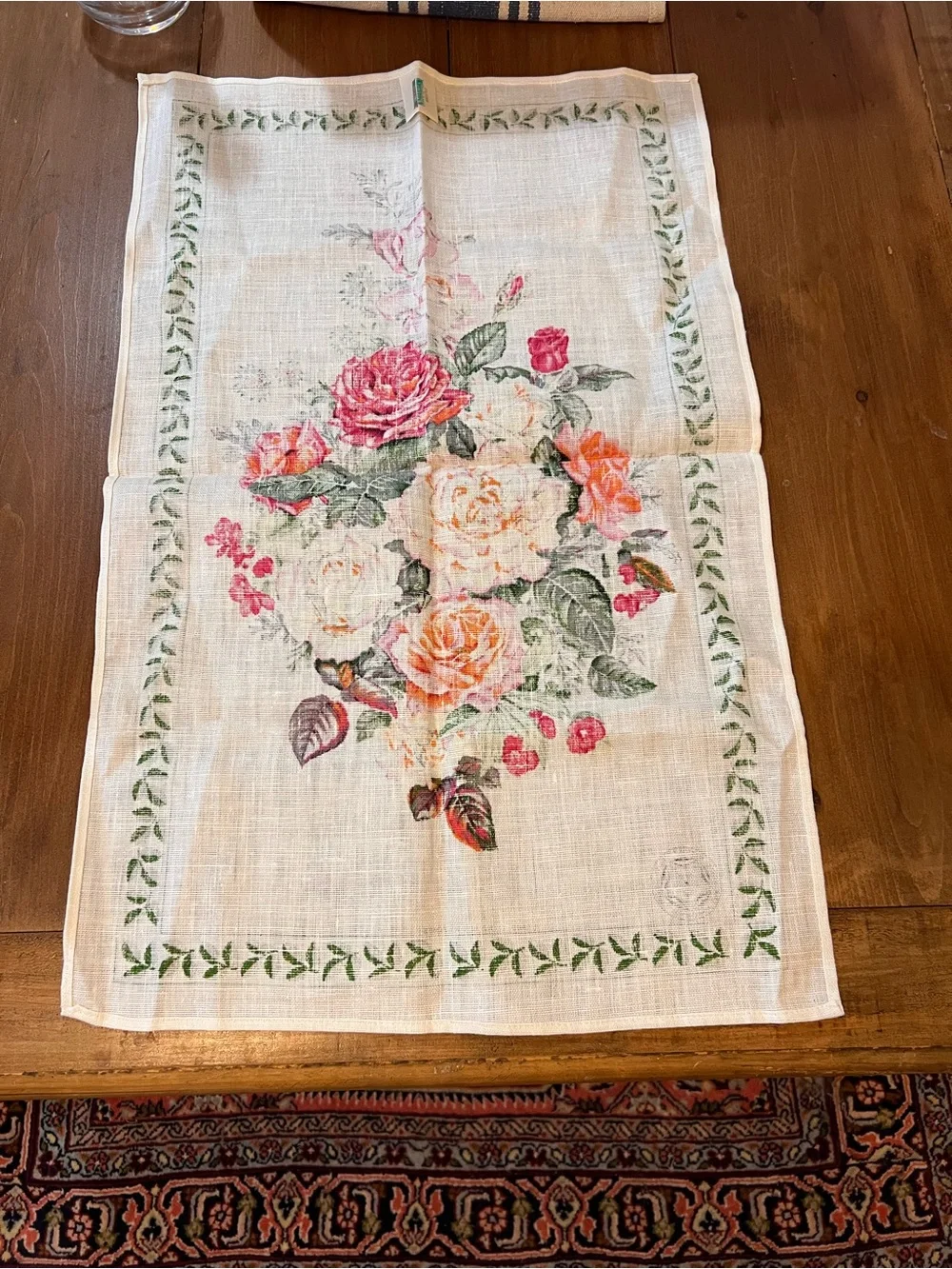 Ulster Weavers 100% Linen Tea Towel Flowers Roses Bouquet 18.5”x 29.25” NWOT